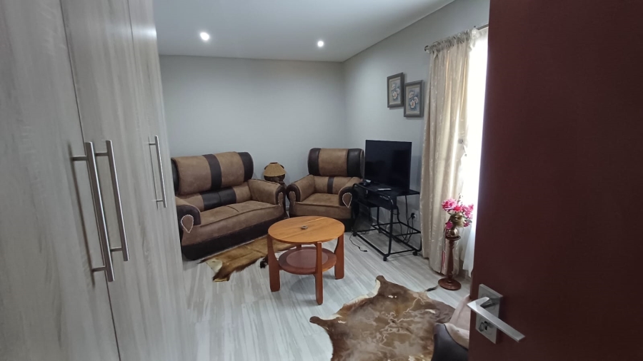 To Let 2 Bedroom Property for Rent in Monte Christo Western Cape